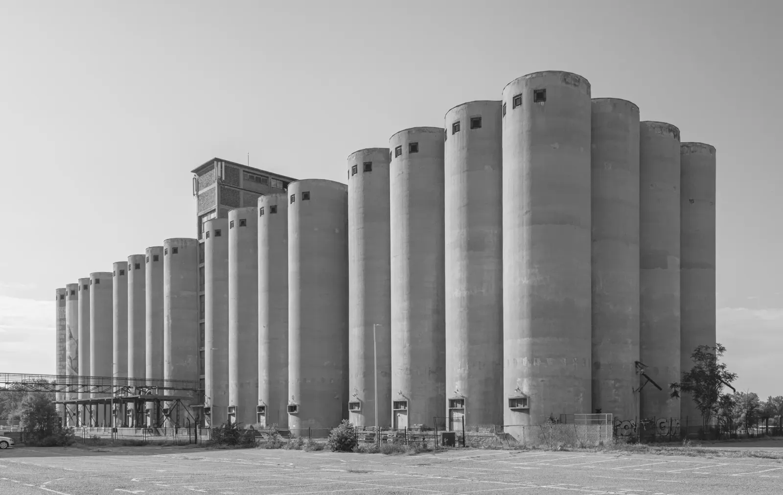 Pramoniniai grūdų bokštai
